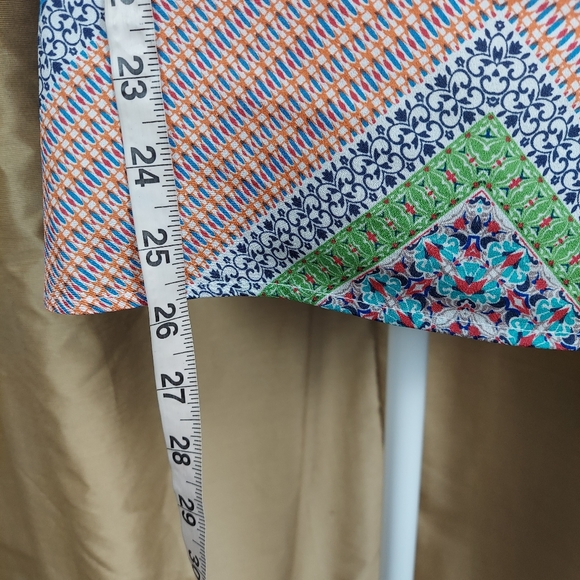 The Limted multicolored print light weight top size L. - Picture 6 of 9